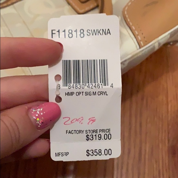 Coach purse - Picture 4 of 4